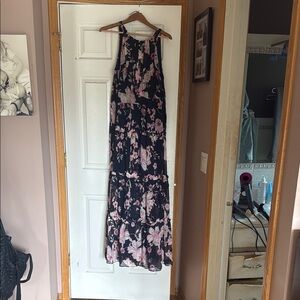 Floral Sleeveless Maxi Dress